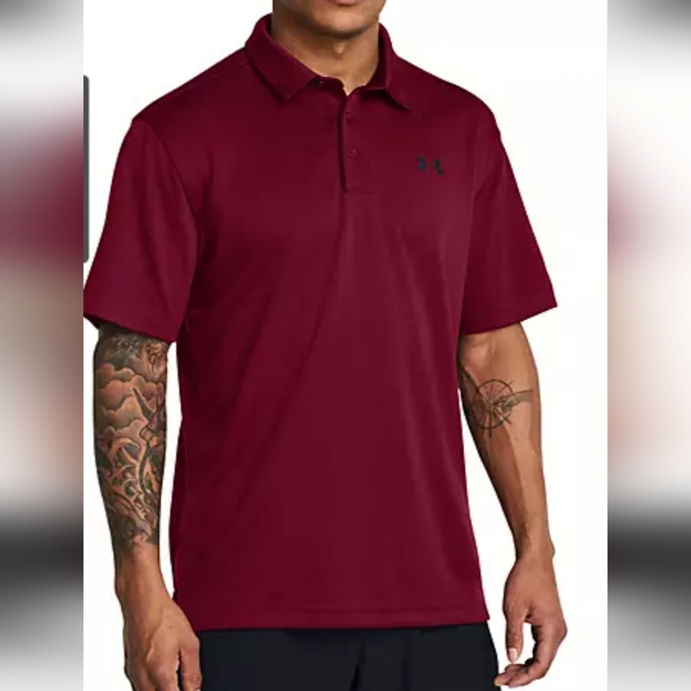 Like New Men's Under Armour ‎ Burgundy Performance Polo Loose Fit  Shirt